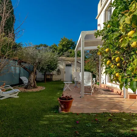 En Bord De Mer Villa