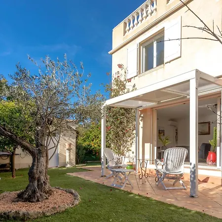 En Bord De Mer Villa